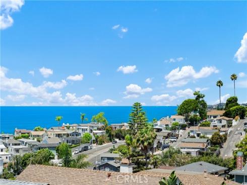 2961 Rounsevel , Laguna Beach, CA