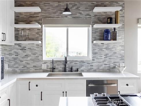 284 Chiquita Street, Laguna Beach, CA