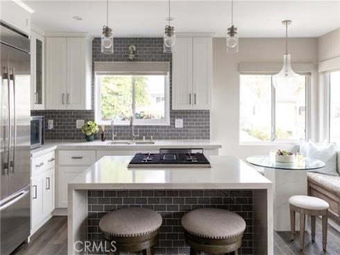 284 Chiquita Street, Laguna Beach, CA