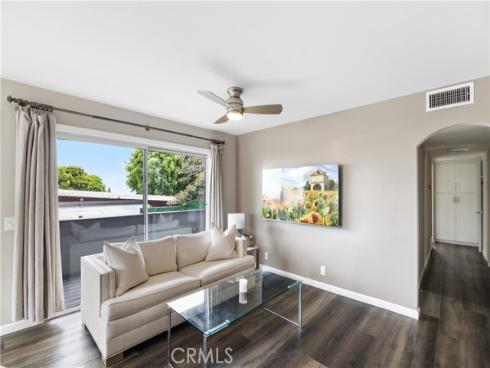 284 Chiquita Street, Laguna Beach, CA