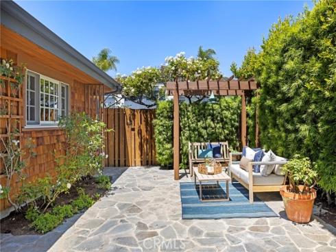 169 Mcknight Drive , Laguna Beach, CA