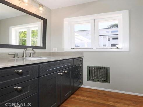 394 Moss Street, Laguna Beach, CA