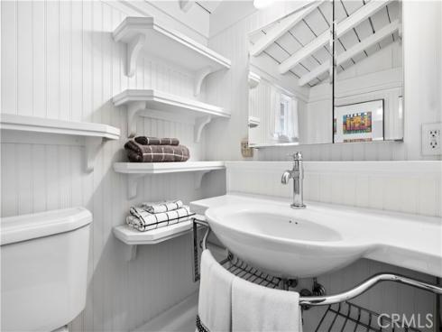 513 Oak Street , Laguna Beach, CA