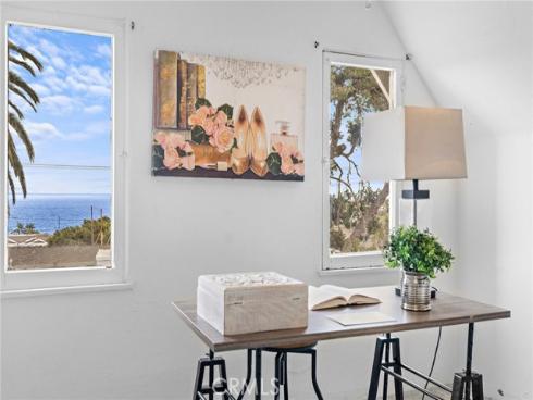 251 Viejo Street, Laguna Beach, CA