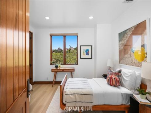 2516 Temple Hills Drive, Laguna Beach, CA