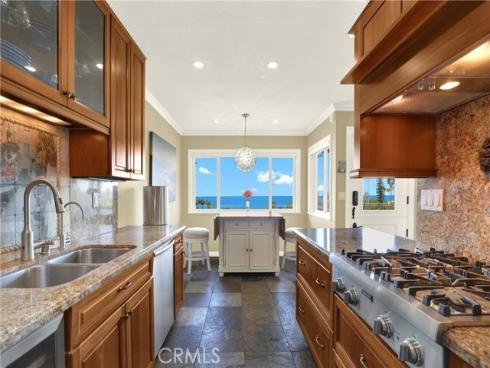 21692 Ocean Vista D Drive, Laguna Beach, CA