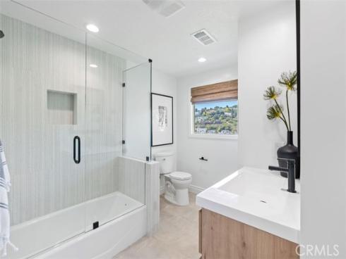 1056  Madison   Place, Laguna Beach, CA