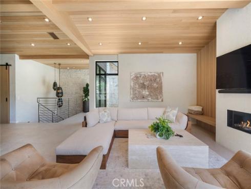 702  Diamond  , Laguna Beach, CA