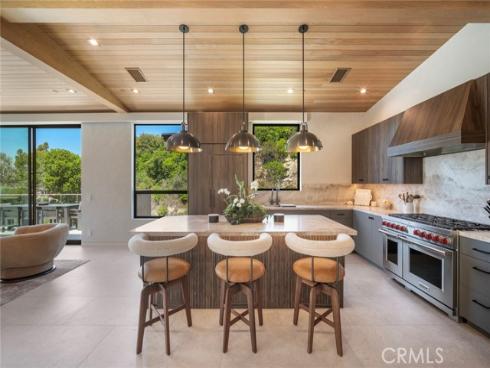 702  Diamond  , Laguna Beach, CA