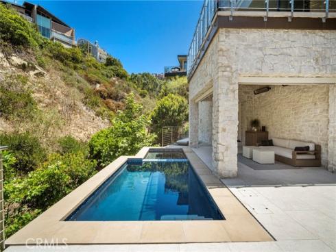 702  Diamond  , Laguna Beach, CA