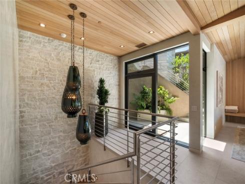 702  Diamond  , Laguna Beach, CA