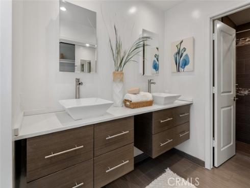 933 Meadowlark Drive, Laguna Beach, CA