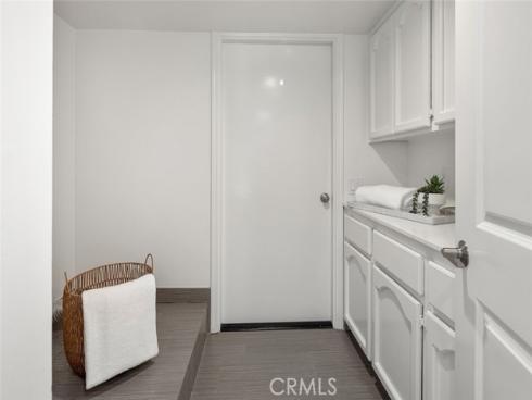 933 Meadowlark Drive, Laguna Beach, CA