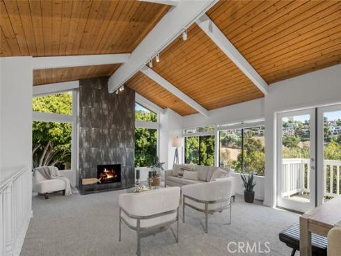 933 Meadowlark Drive, Laguna Beach, CA