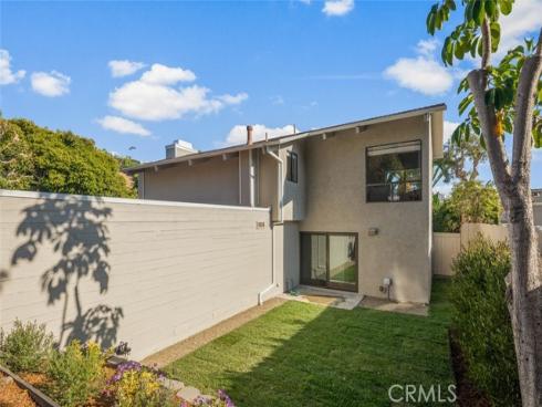 933 Meadowlark Drive, Laguna Beach, CA