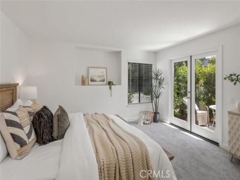 933 Meadowlark Drive, Laguna Beach, CA