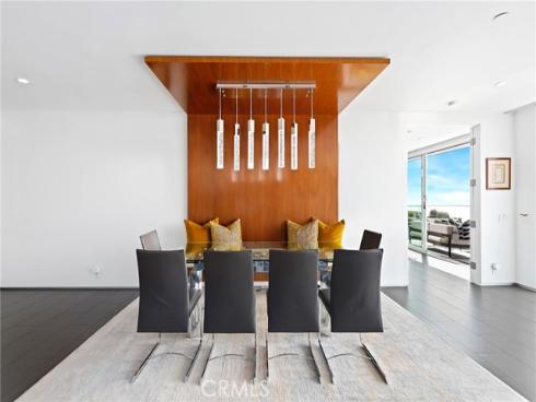 1088 Del Mar Avenue, Laguna Beach, CA