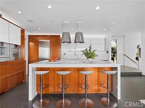 1088 Del Mar Avenue, Laguna Beach, CA