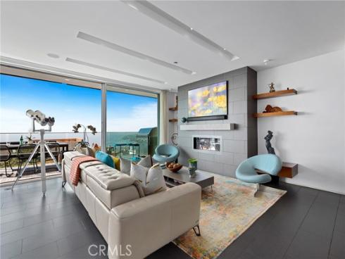 1088 Del Mar Avenue, Laguna Beach, CA