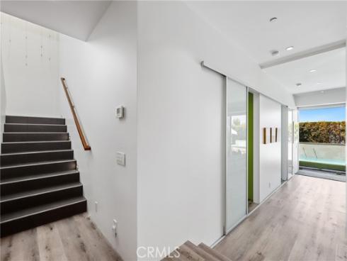 1088 Del Mar Avenue, Laguna Beach, CA