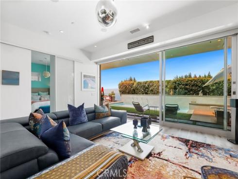 1088 Del Mar Avenue, Laguna Beach, CA