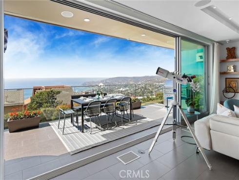 1088 Del Mar Avenue, Laguna Beach, CA