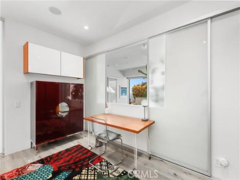 1088 Del Mar Avenue, Laguna Beach, CA