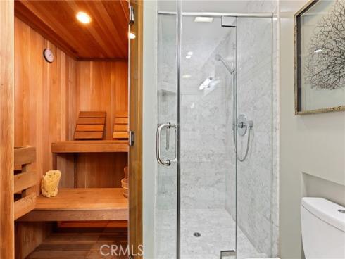 1088 Del Mar Avenue, Laguna Beach, CA