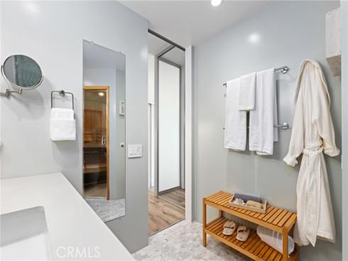 1088 Del Mar Avenue, Laguna Beach, CA