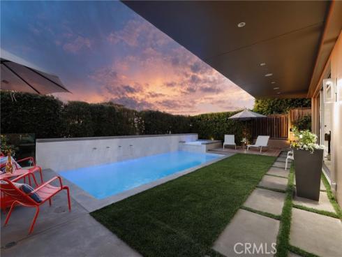 1088 Del Mar Avenue, Laguna Beach, CA