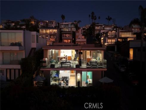 1088 Del Mar Avenue, Laguna Beach, CA