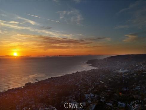 1088 Del Mar Avenue, Laguna Beach, CA