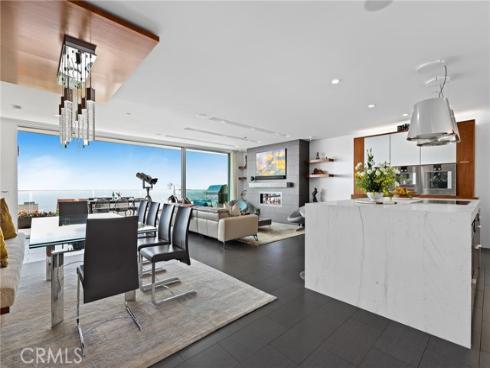 1088 Del Mar Avenue, Laguna Beach, CA