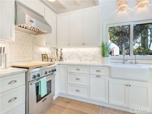 802 Rembrandt Drive, Laguna Beach, CA