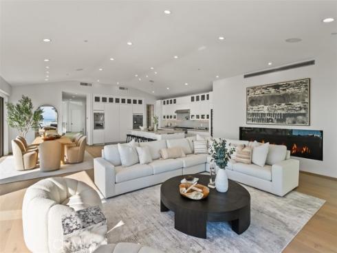 31 N Vista De Catalina  , Laguna Beach, CA