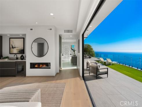 31 N Vista De Catalina  , Laguna Beach, CA