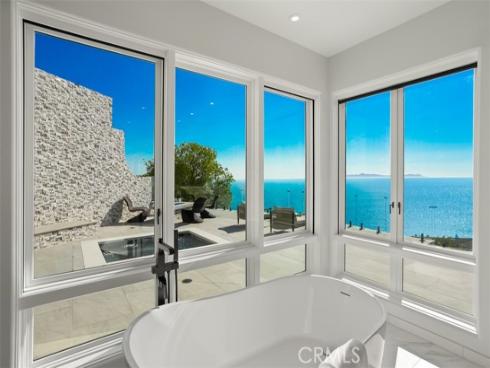31 N Vista De Catalina  , Laguna Beach, CA