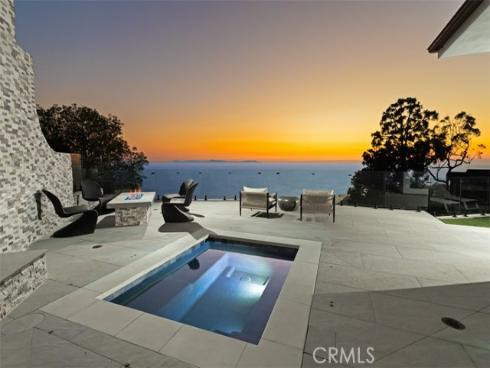 31 N Vista De Catalina  , Laguna Beach, CA