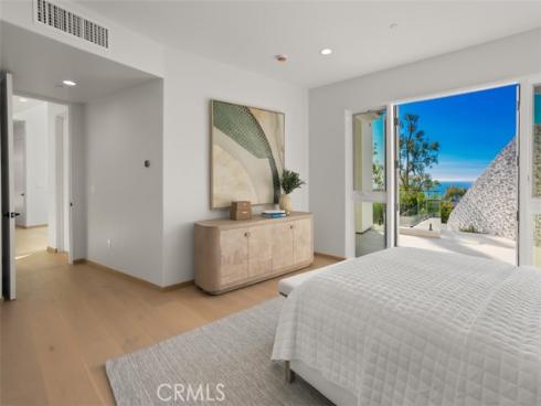 31 N Vista De Catalina  , Laguna Beach, CA