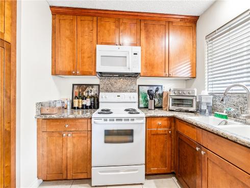 240  Moss  8  Street, Laguna Beach, CA