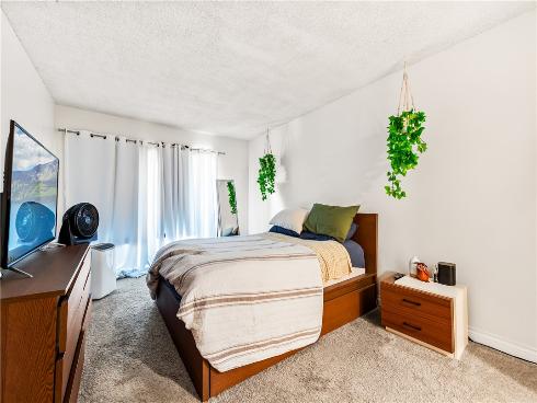 240  Moss  8  Street, Laguna Beach, CA