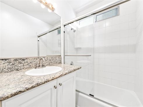 240  Moss  8  Street, Laguna Beach, CA