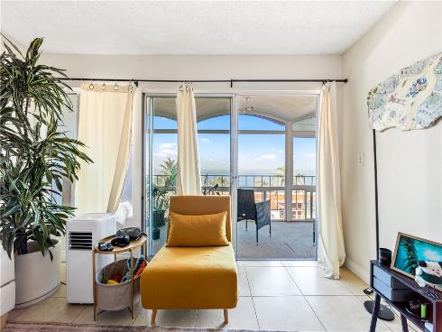 240  Moss  8  Street, Laguna Beach, CA