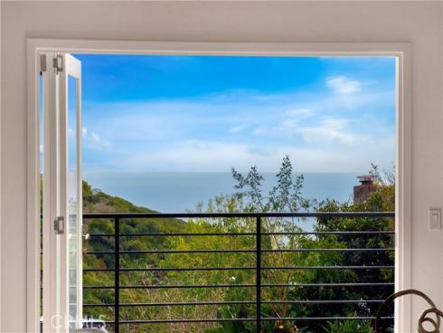 1596 Del Mar Avenue, Laguna Beach, CA