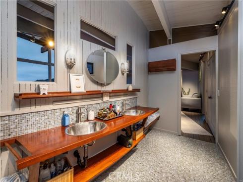 2480  Iris   Way, Laguna Beach, CA