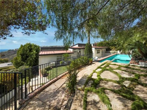 1961  San Remo   Drive, Laguna Beach, CA