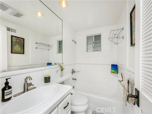 1071  Oro   Street, Laguna Beach, CA