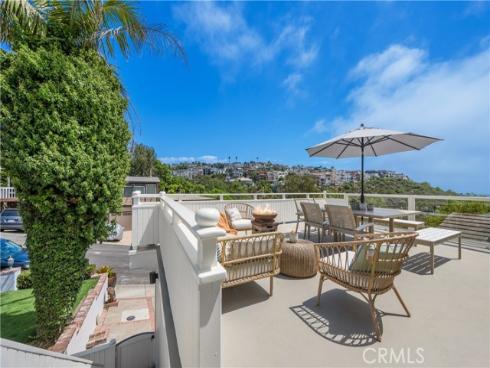 1071  Oro   Street, Laguna Beach, CA