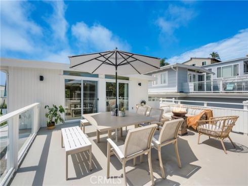 1071  Oro   Street, Laguna Beach, CA