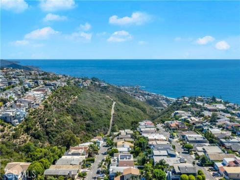 1071  Oro   Street, Laguna Beach, CA